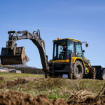 Chargeuse pelleteuse à pelle rétro déplacement latérale TLB890 -Mecalac 58 Maroc Afrique - VEMAT GROUP Senegal Mauritanie Nigeria Tchad Tunisie