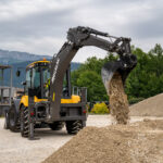 Chargeuse pelleteuse à pelle rétro déplacement latérale TLB990 -Mecalac 21 Maroc Afrique - VEMAT GROUP Senegal Mauritanie Nigeria Tchad Tunisie