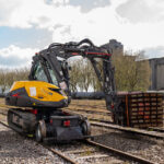 Pelle Rail-Route 136MRail - Mecalac 23 Maroc Afrique - VEMAT GROUP Senegal Mauritanie Nigeria Tchad Tunisie