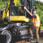 Pelle Rail-Route 136MRail - Mecalac 40 Maroc Afrique - VEMAT GROUP Senegal Mauritanie Nigeria Tchad Tunisie