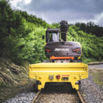 Pelle Rail-Route 216MRail - Mecalac 42 Maroc Afrique - VEMAT GROUP Senegal Mauritanie Nigeria Tchad Tunisie