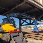 Pelle Rail-Route 216MRail - Mecalac 46 Maroc Afrique - VEMAT GROUP Senegal Mauritanie Nigeria Tchad Tunisie