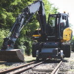 Pelle Rail-Route 216MRail - Mecalac 53 Maroc Afrique - VEMAT GROUP Senegal Mauritanie Nigeria Tchad Tunisie